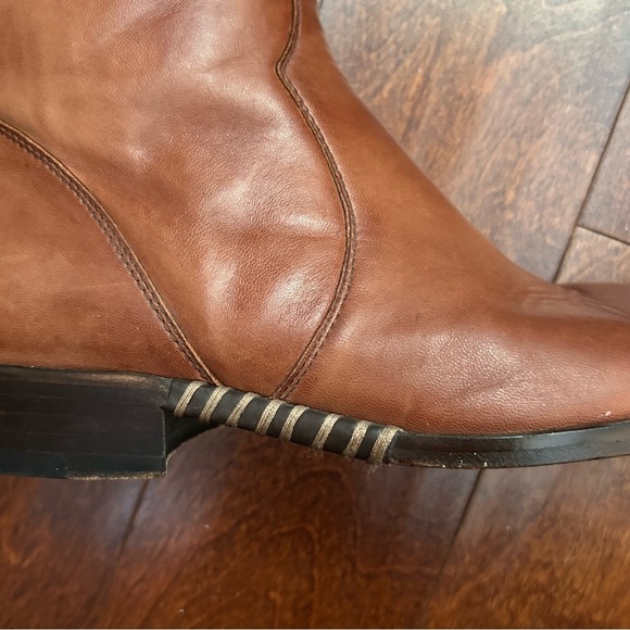 Kenneth Cole Brown Leather Men's Boots withSquared Toes, Size 9 - Picture 10 of 16